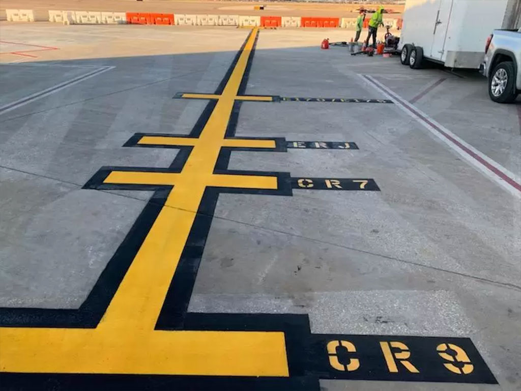 Airport markings for private jet