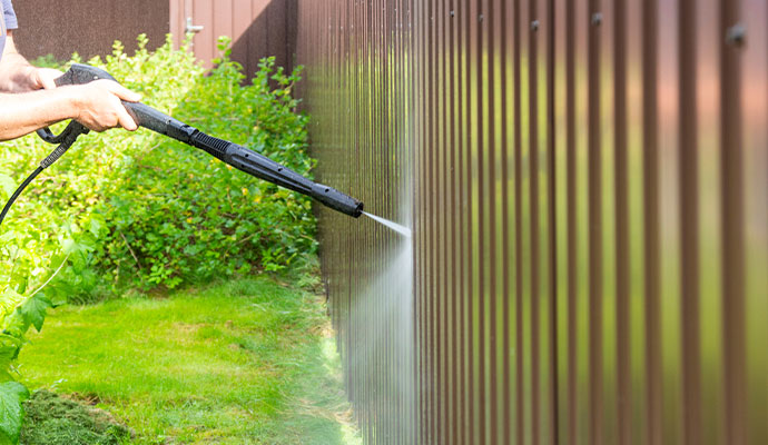 Fence Cleaning Services in Dallas-Fort Worth